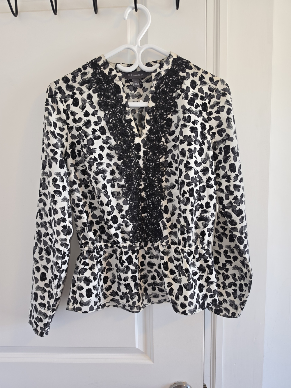 The Limited Black & White Floral Lace-Trim Peplum Blouse